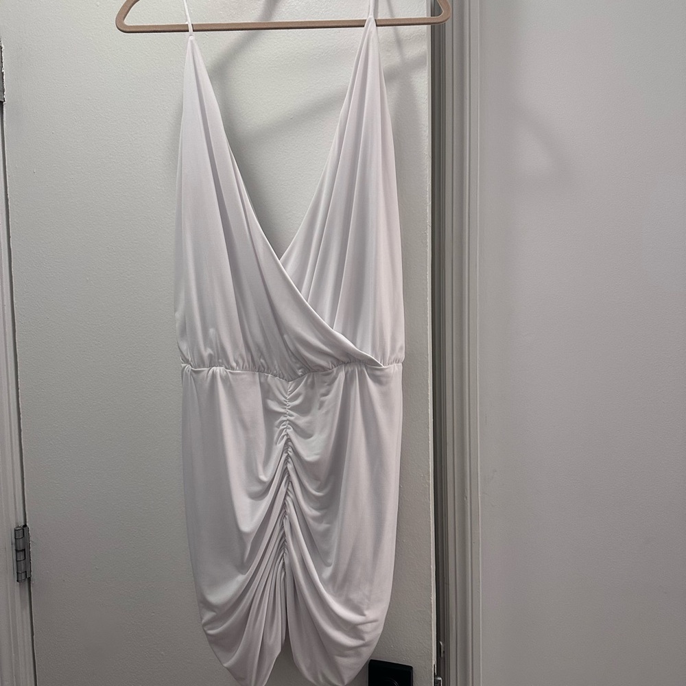 Retrofete white dress ( size Large) worn once last summer!